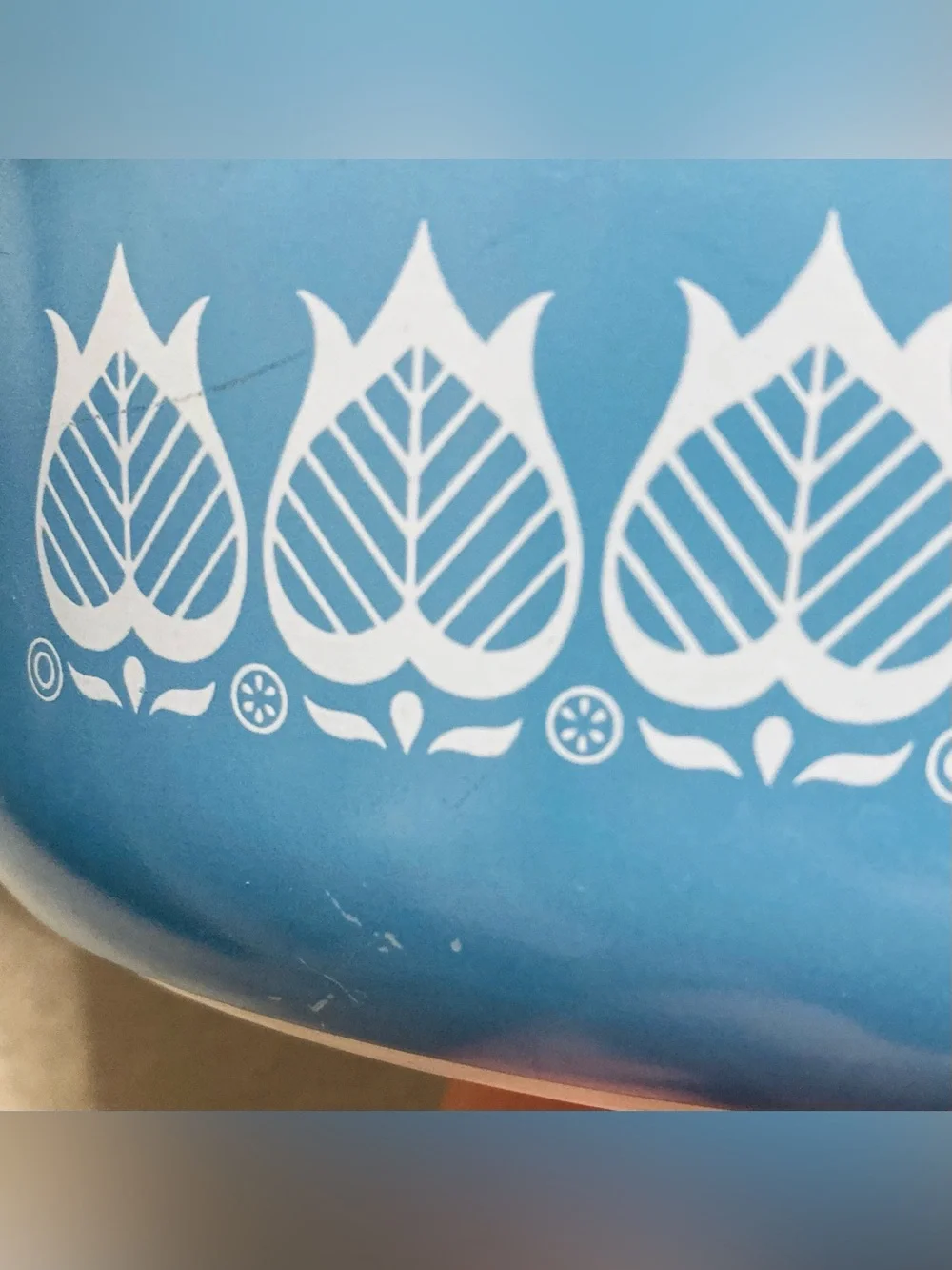 Vintage 1960's Pyrex Blue Tulip 1.5 Quart Oval Casserole Dish, with lid